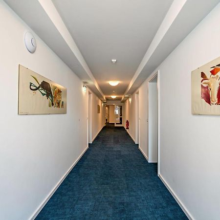 Huber Living Basic 206 Lägenhet Germering Exteriör bild