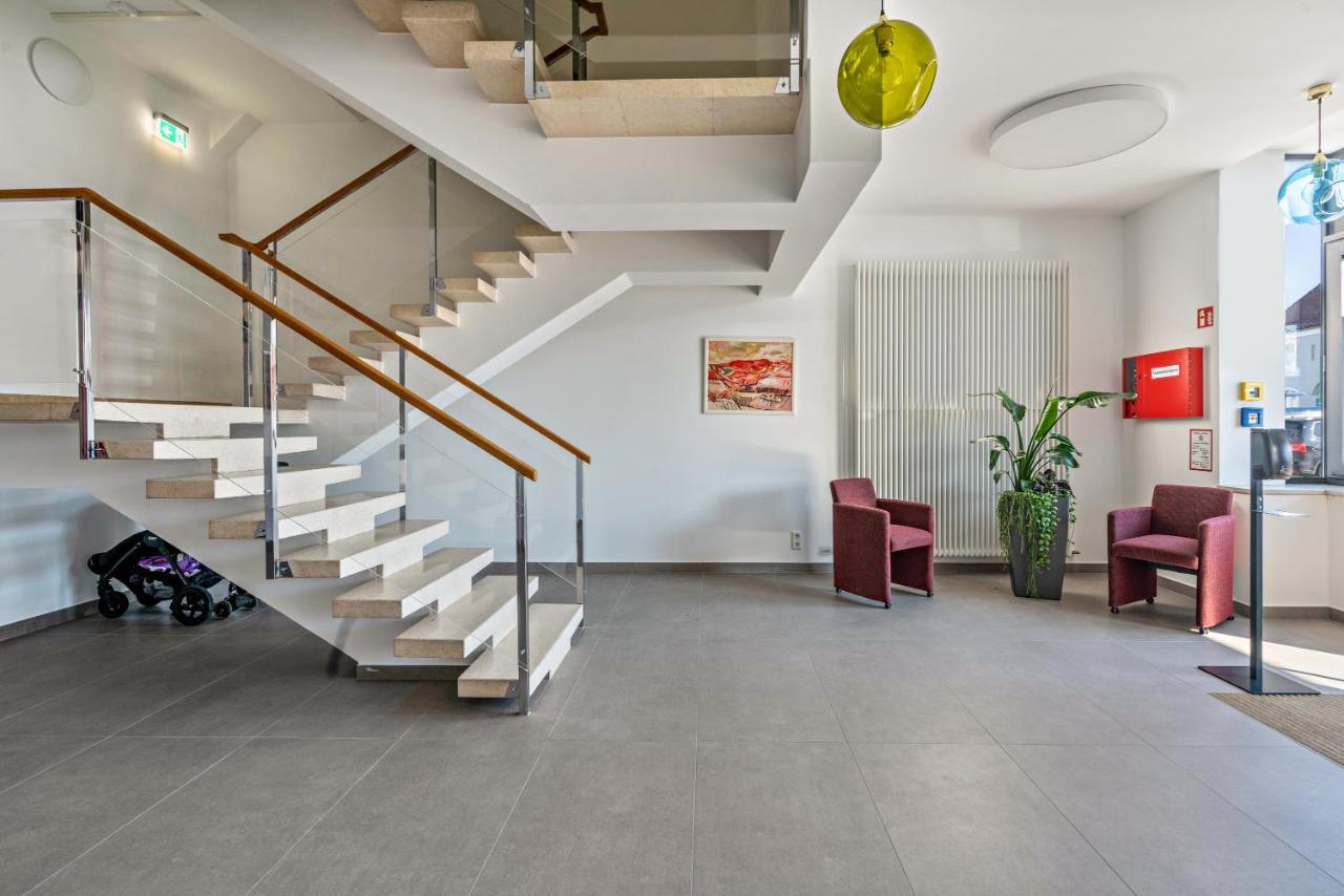 Huber Living Basic 206 Lägenhet Germering Exteriör bild